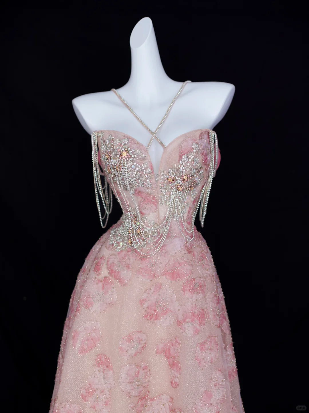 Romantic A line Halter Pink Sequined With Beaded Formal Dress Long Prom Dresses N2826
