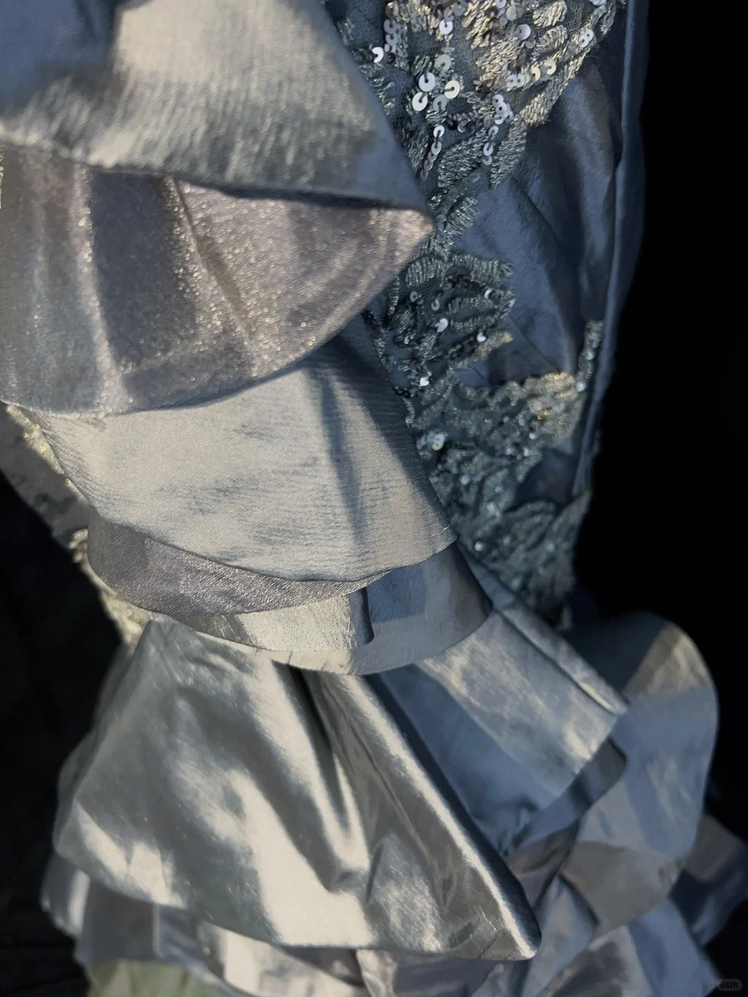 Vintage Prom Dresses Mermaid Straps Grey Satin Lace With Ruffles Long Evening Outfits N3442