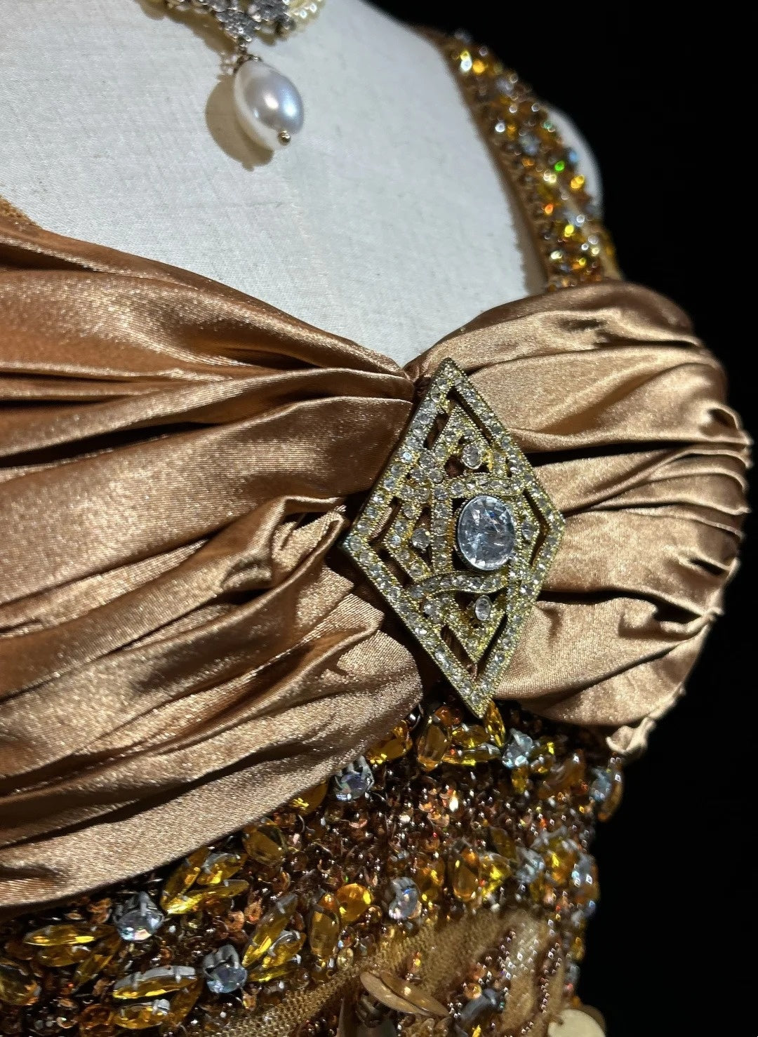 Vintage Prom Dresses Inspo A line V Neck With Gold Ruffled Beading For Women Formal Dress N3235