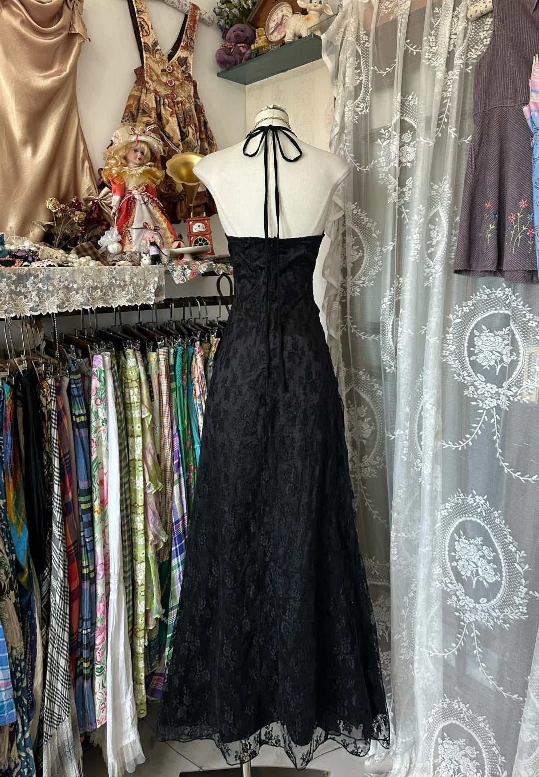 Classy Prom Dresses Mermaid Halter Black Sleeveless Lace Long Formal Evening Outfits N3747