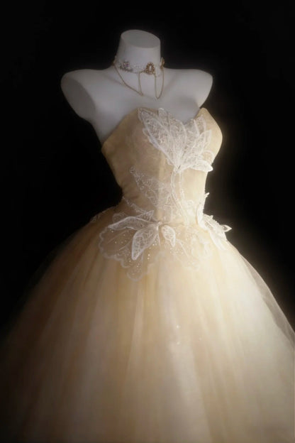 Modest Prom Dresses Ball Gown Strapless Champagne Tulle With Appliqued Long Quince Dress N2973