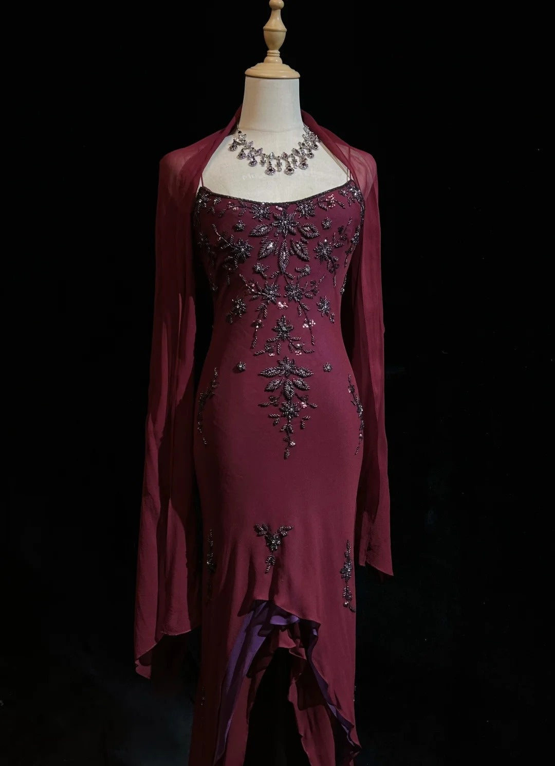 Unique Prom Dresses High Low Spaghetti Strap Burgundy Sleeveless With Beading Semi Formal Evening Dress N3794