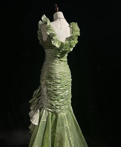 Vintage Prom Aesthetic Dresses Mermaid V Neck Green With Beading Long Formal Dress N3059