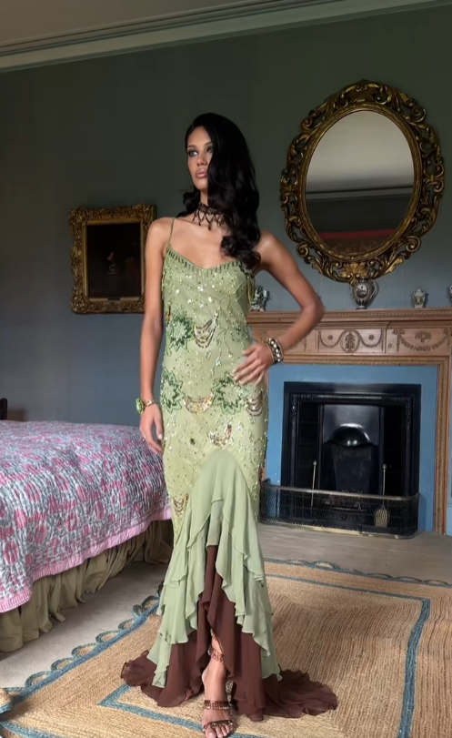 Sexy Prom Dresses Impress High Low Spaghetti Straps Sage Green Chiffon With Beads Semi Formal Graduation Party Dress For Teens High Schools AB1951