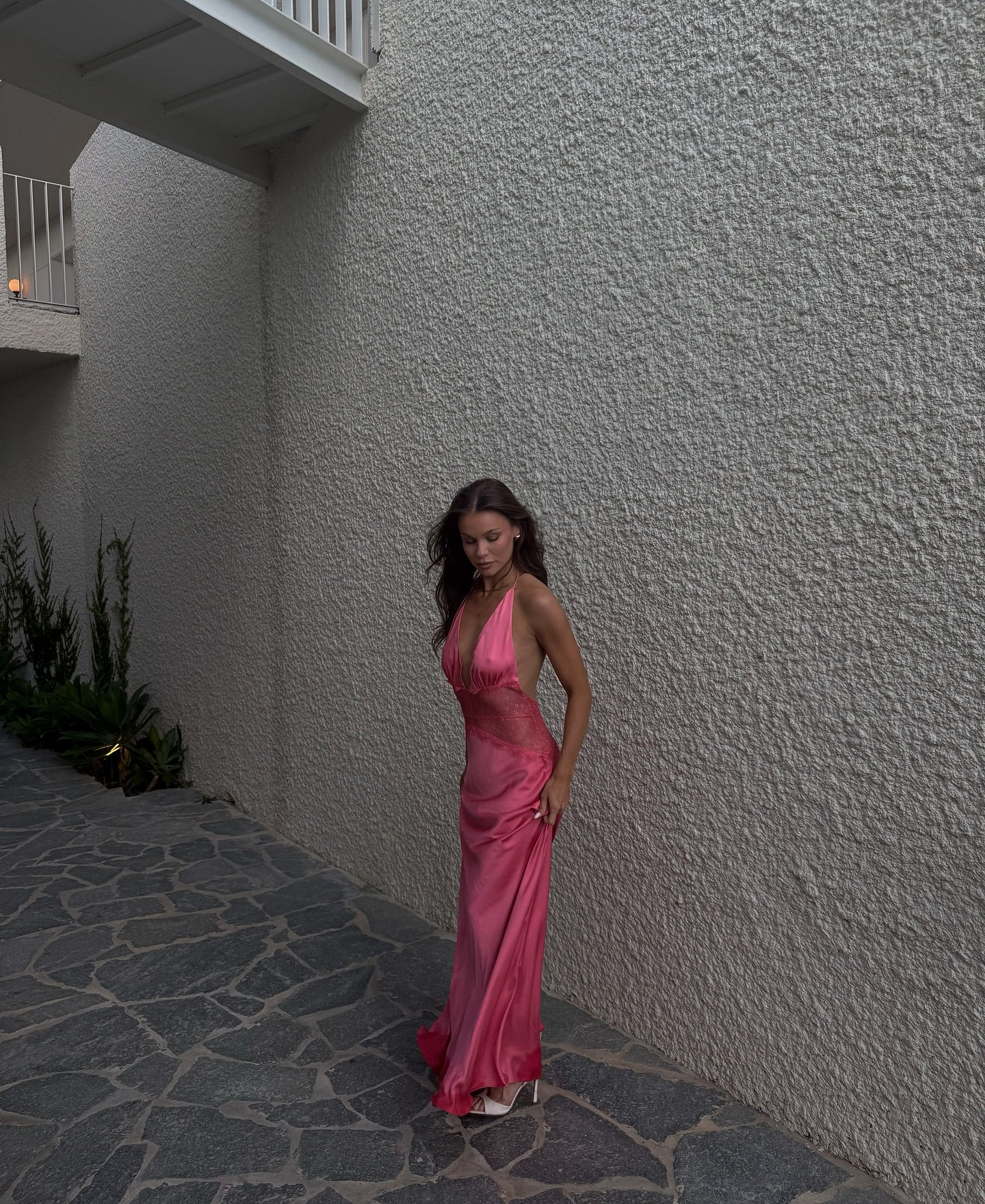 Classy Prom Dresses Inspiration Sheath Halter Pink Silky Satin Long Semi Formal Dance Grad Prom Dress For Teens High Schools AB1953