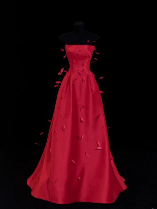 Ball Gowns Prom Dress Aesthetic Strapless Red Satin With Feather Style Impress Long Prom Dresses Party Formal Gowns SA027