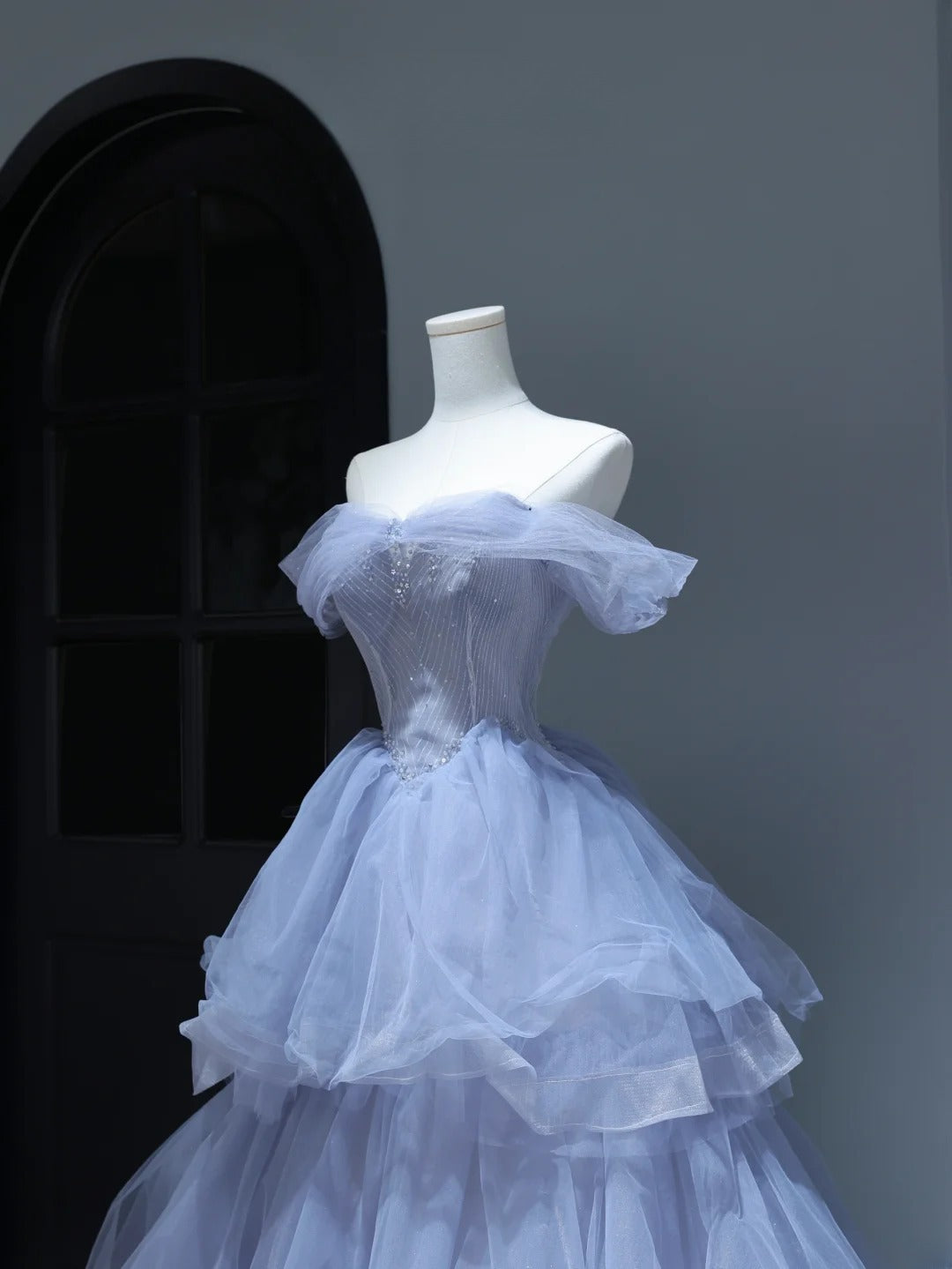 Modest Prom Dresses Aesthetic Ball Gown Off The Shoulder Lilac Tulle Inspiration Style Impress With Sleeves Beaded Long Party Formal Gown AS384